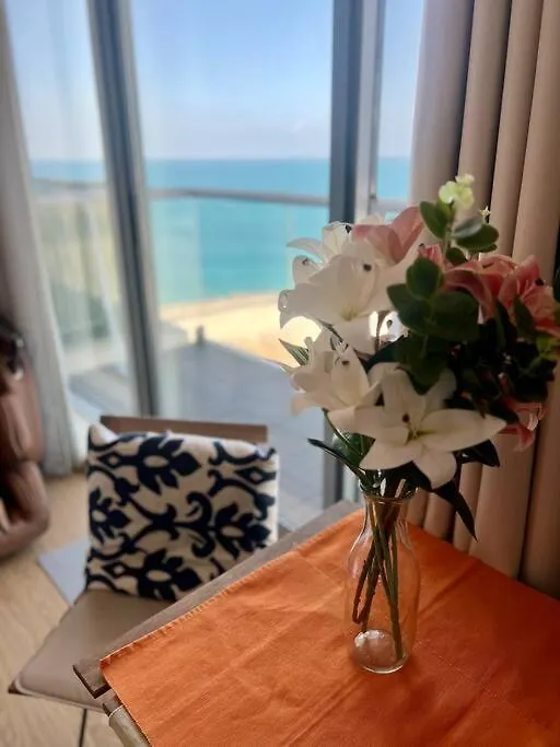 Luxury Seaview Studio Apartment -Rak Marjan Island رأس الخيمة