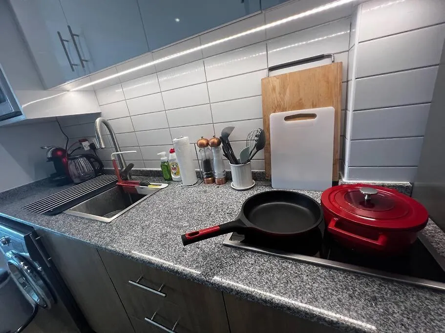 Luxury Seaview Studio Apartment -Rak Marjan Island رأس الخيمة بيت للعطل