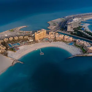 منتجع وسبا دبل تري هيلتون جزيرة المرجان, رأس الخيمة